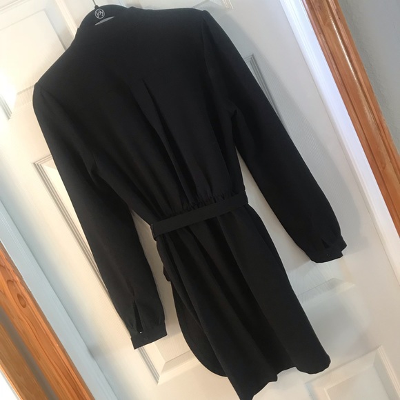 GUESS LS Black Wrap Dress - Picture 5 of 7